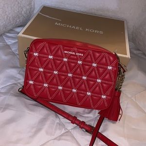 Gorgeous Crossbody Michael Kor Bag